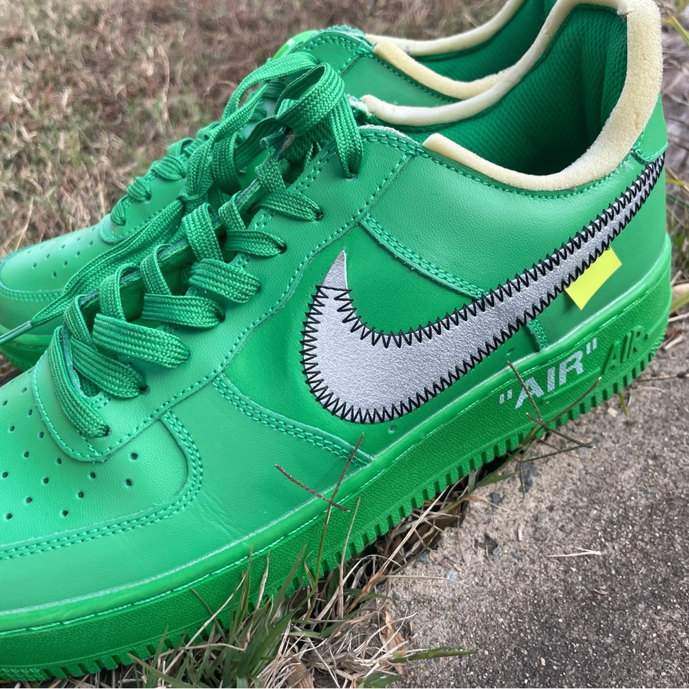 Green 
Nike off white - Picture 2 of 7